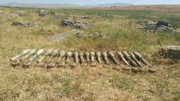 Siirt'te Herekol Dağı'nda PKK'nın mayın ve roketleri ele geçirildi-1