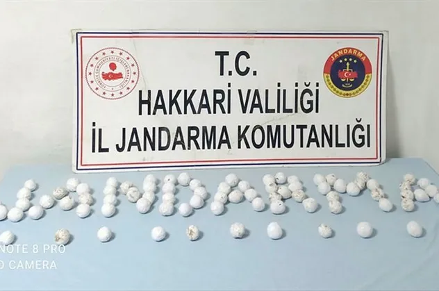 Hakkari’de uyuşturucu ve kaçak sigara ele geçirildi