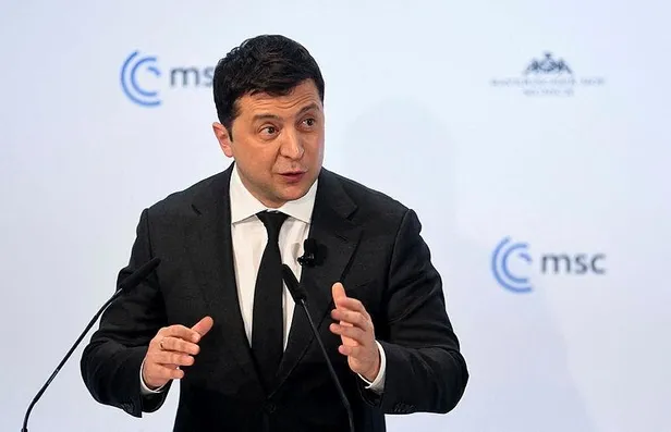 ukrayna-devlet-baskani-vladimir-zelenskiy-avrupanin-guvenlik-mimarisi-neredeyse-yok-olmak-uzere-1645283863179.jpeg