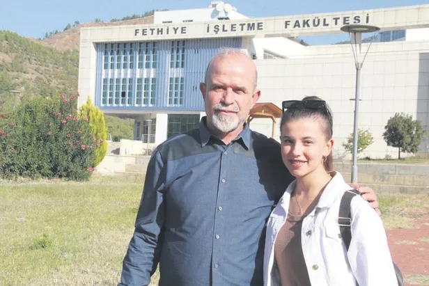 akil-disi-izmirde-tiktokta-cok-vakit-harcayan-anneye-kizlarinin-velayeti-verilmedi-1667690667539.jpeg Akıl dışı! İzmir'de Tiktok'ta çok vakit harcayan anneye kızlarının velayeti verilmedi-5