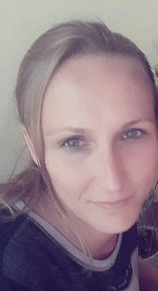 Izmir De Korkunc Olay 4 Kattan Dusen Kadin Hayatini Kaybetti Takvim