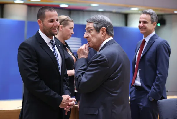 Yunan gazetesi To Vima’dan Türkiye itirafı: Ege’de Türkler haklı