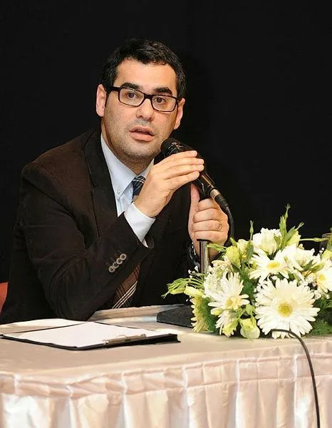 İnsanoğlu Mars'ta helikopter uçuruyor, sürücüsüz otomobile geçiyor: CHP’li belediye ise kentteki heykelleri sayıyor!-4