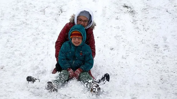 bugun-hangi-illerde-okullar-tatil-21-aralik-sali-kar-tatili-olan-il-ve-ilcelerin-listesi-konya-bitlis-mus-tunceli-1640061789872.jpg Bugün okul var mı, hangi illerde okullar tatil? 21 Aralık Salı kar tatili olan il ve ilçelerin listesi! Konya, Bitlis, Muş, Tunceli...-3