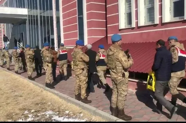Van'da terör operasyonu: 13 tutuklama!