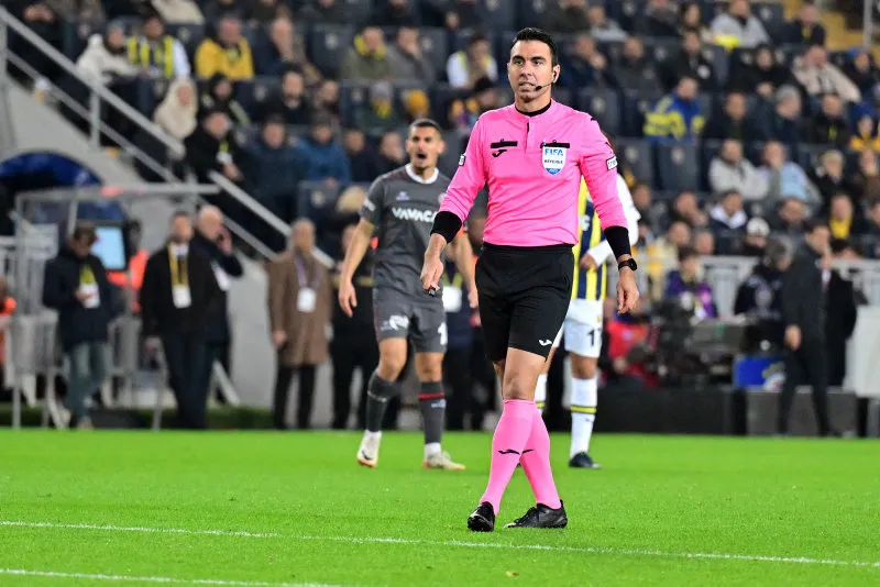 VAR kayıtlarını duyurdular! İşte Fenerbahçe - Karagümrük maçında yaşananlar... - 1