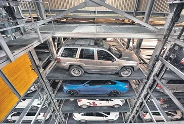 CHP'li İzmir Büyükşehir Belediyesi otopark ücretlerine yüzde 185 zam yaptı