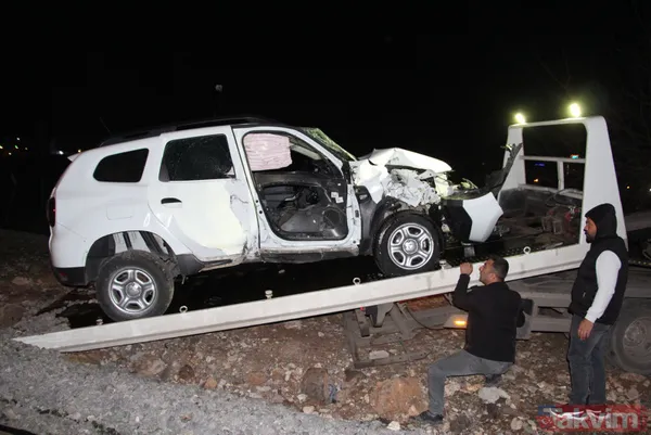 150 metre sürüklendi! Hemzemin geçitte kaza: Yük treni otomobile çarptı - 8