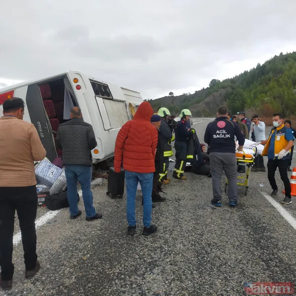 Can pazarı! Denizli'de işçi midibüsü devrildi ortalık karıştı... - 11