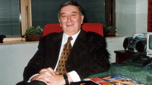 bulent-ozveren-oldu-mu-neden-oldu-hastaligi-ne-bulend-ozveren-kimdir-kac-yasindaydi-esi-sebla-ozveren-kimdir-k-1666072944438.jpg Bülent Özveren öldü mü, neden öldü, hastalığı ne? Bülend ozveren kimdir, kaç yaşındaydı? Eşi Sebla Özveren kimdir, kaç yaşında?-5