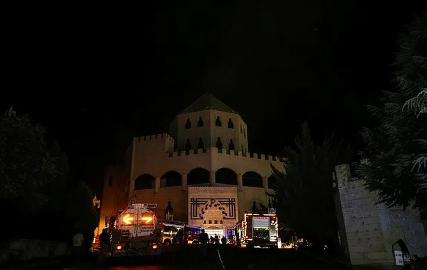 Son dakika: Ankara'da, Estergon Kalesi'nde restoran yangını: Geriye küller kaldı-4