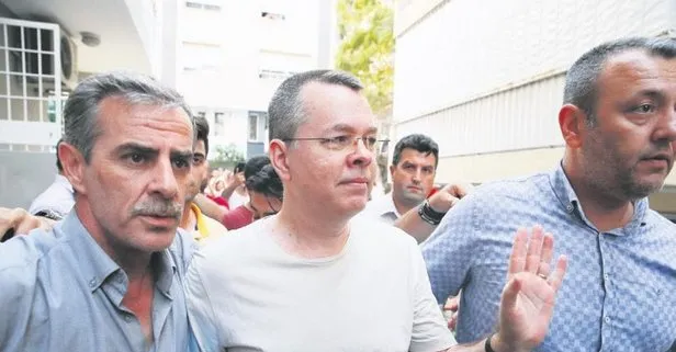 Rahip koşuyor