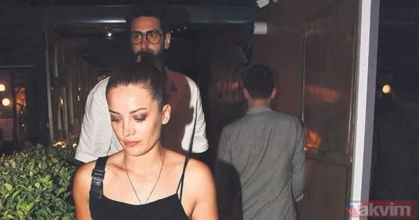 "Aman, Siz Nereden Çıktınız?" Oyuncu, "Aman, Siz Nereden Çıktınız?" Diyerek Tepkisini Dile Getirdi. Sevgilisinin Arkasından Mekana Giren Furkan Korkmaz,...