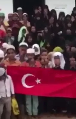 Yetim çocuklardan Afrin'deki Mehmetçiğe dua