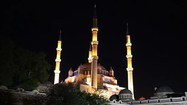 bugun-kandil-mi-ne-kandili-berat-kandili-ne-zaman-2021-berat-gecesi-hangi-ibadetler-yapilir-1616788688362.jpg Bugün kandil mi, ne kandili? Berat Kandili ne zaman 2021? Berat Gecesi hangi ibadetler yapılır?-3