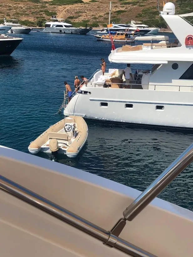 Ekrem İmamoğlu'nun tatildeyken sansür uygulattığı fotoğraflar ortaya çıktı! Çekilen fotoğrafları kullanmayın diye talimat vermişti-5