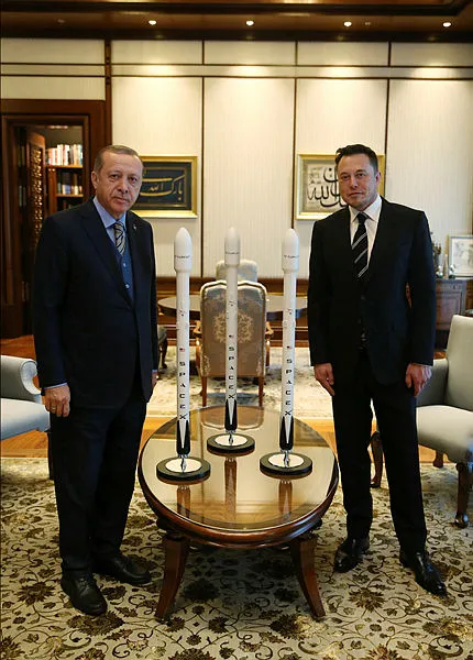 elon-muskin-baskan-erdogani-ziyaretinin-sirri-4-yil-sonra-ortaya-cikti-1643004165264.jpg