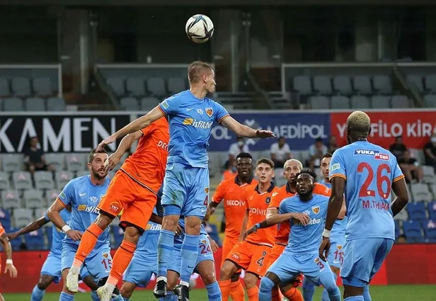 kayseri-deplasmanda-guldu-basaksehir-0-1-kayserispor-mac-sonucu-ozet-1630174990472.jpeg