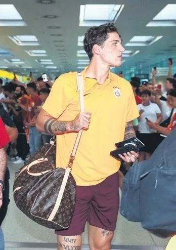 besiktas-halil-dervisoglu-transferinde-mutlu-sona-ulasti-1688865431424.jpeg Beşiktaş, Halil Dervişoğlu transferinde mutlu sona ulaştı-9