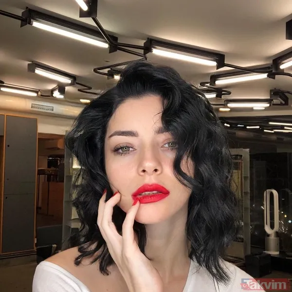 Merve Boluğur yeni tarzıyla sosyal medyaya damga vurdu! Gören dönüp bir daha baktı kimi Deniz Akkaya kimi Yıldız Tilbe sandı - 20