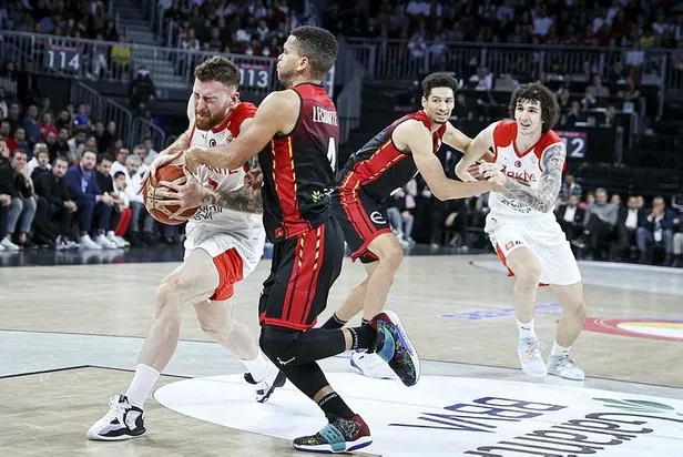 a-milli-erkek-basketbol-takimi-fiba-2023-dunya-kupasi-avrupa-elemelerinde-belcikayi-maglup-etti-1668198016293.jpeg A Milli Erkek Basketbol Takımı, FIBA 2023 Dünya Kupası Avrupa Elemeleri'nde Belçika'yı mağlup etti-4