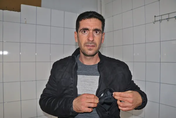 cuma-gunu-calinan-10-bin-dolarina-kavusan-pazarci-sevinemedi-60-bin-tl-zararim-var-1640179579372.jpg Cuma günü çalınan 10 bin dolarına kavuşan pazarcı sevinemedi: 60 bin TL zararım var-3