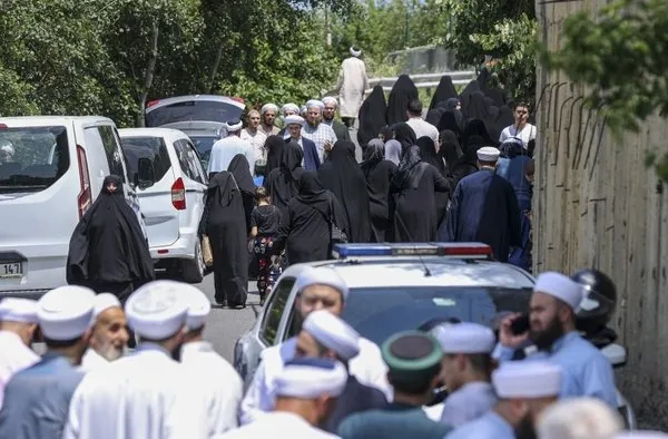 mahmut-ustaosmanoglu-vasiyeti-nedir-ismailaga-cemaati-yeni-lideri-hasan-kilic-kimdir-1656139350584.jpg Mahmut Ustaosmanoğlu vasiyeti nedir? İsmailağa Cemaati yeni lideri Hasan Kılıç kimdir?-5