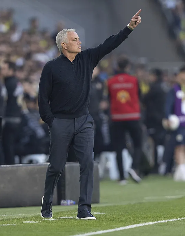 Fenerbahçe'de Mourinho yerine 2 aday! - 2