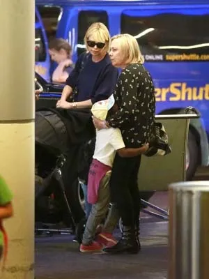 Charlize Theron'dan ABD'ye sert tepki!-3