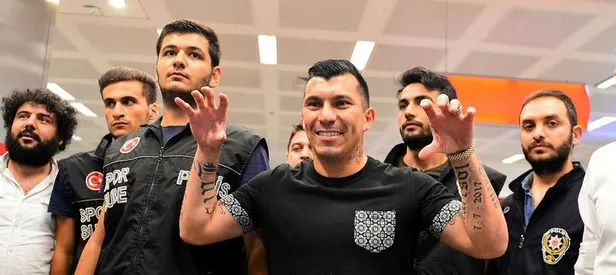 Medel geldi şimdi sıra Vida'da