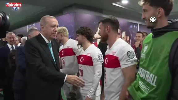 Başkan Erdoğan'dan Bizim Çocuklar'a tebrik!