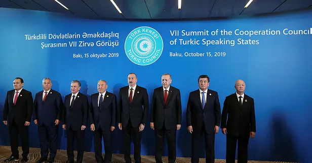 Türk Konseyi 7. Zirvesi'nde aile fotoğrafı