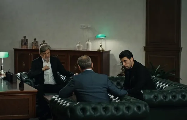 edho-cukurdan-ayrilan-isim-icin-dev-hamleyi-yapti-savasi-baslatmak-icin-donduk-ancak-1613734136532.jpg EDHO Çukur'dan ayrılan isim için dev hamleyi yaptı! Savaşı başlatmak için döndü ancak...-7