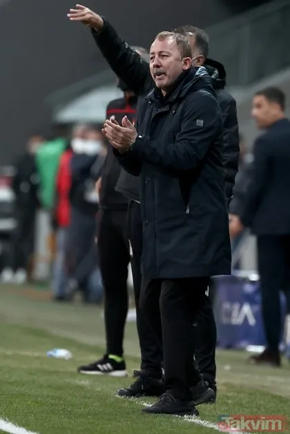 Beşiktaş Teknik Direktörü Sergen Yalçın Alanyaspor galibiyeti sonrası konuştu: Lige geri döndük
