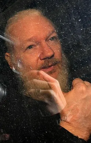 Assange’a özgürlük yok
