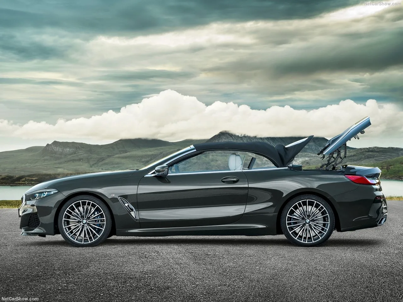 BMW 8-Series Convertible'ın özellikleri nelerdir? İşte 2019 BMW 8-Series Convertible - 8