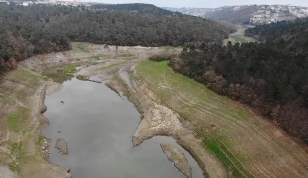 SON DAKİKA: Elmalı Barajı'nda korkutan görüntü: Son 10 yılın en düşük seviyesi! Uzmanlar 'sivrisinek' tehlikesine karşı uyardı-3