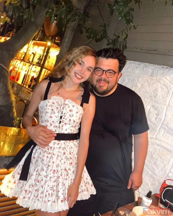 Berfu Yenenler bikinisiyle şov yaptı! Eşi Eser Yenenler’in tepkisi olay oldu sosyal medya onları konuştu - 15