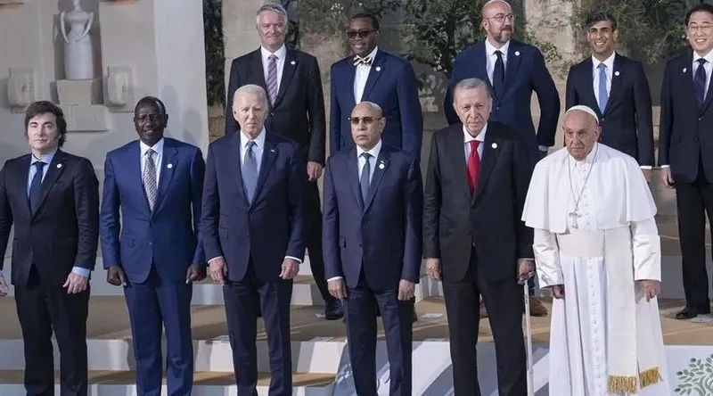 paristeki-lgbt-terorune-sert-tepki-gostermisti-katolik-medyasindan-baskan-recep-tayyip-erdogana-ovgu-papa-fran-1722873141684.jpeg Paris'teki LGBT terörüne sert tepki göstermişti! Katolik medyasından Başkan Recep Tayyip Erdoğan’a övgü: Papa Francis’e istediğini yaptırdı-6