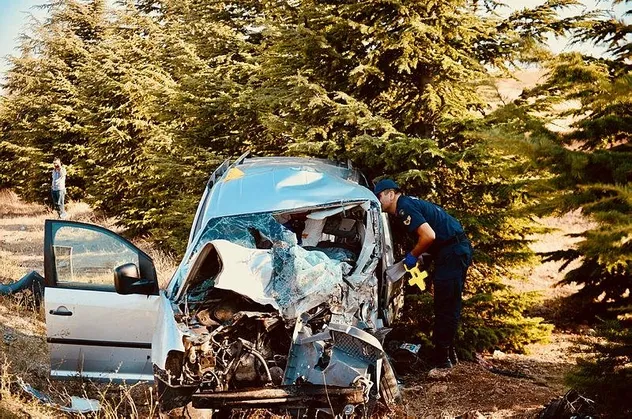 Son dakika: Eskişehir'de feci kaza: 2 ölü, 2 yaralı