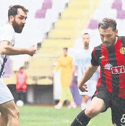 Efsane amatöre düşüyor