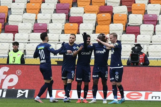 Yeni Malatyaspor 0-2 Kasımpaşa | MAÇ SONUCU! Sadık Çiftpınar'a protesto şoku