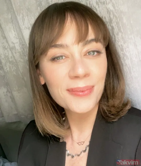 7,5 aylık hamile olan Demet Evgar’ın son haline bakın! Karnı burnunda deniz kenarından paylaştı! Gören bir daha baktı ortalık sallandı - 3