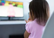 Uzaktan eğitim dersleri saat kaçta hangi kanalda? Uzaktan eğitim EBA TV hangi kanalda?