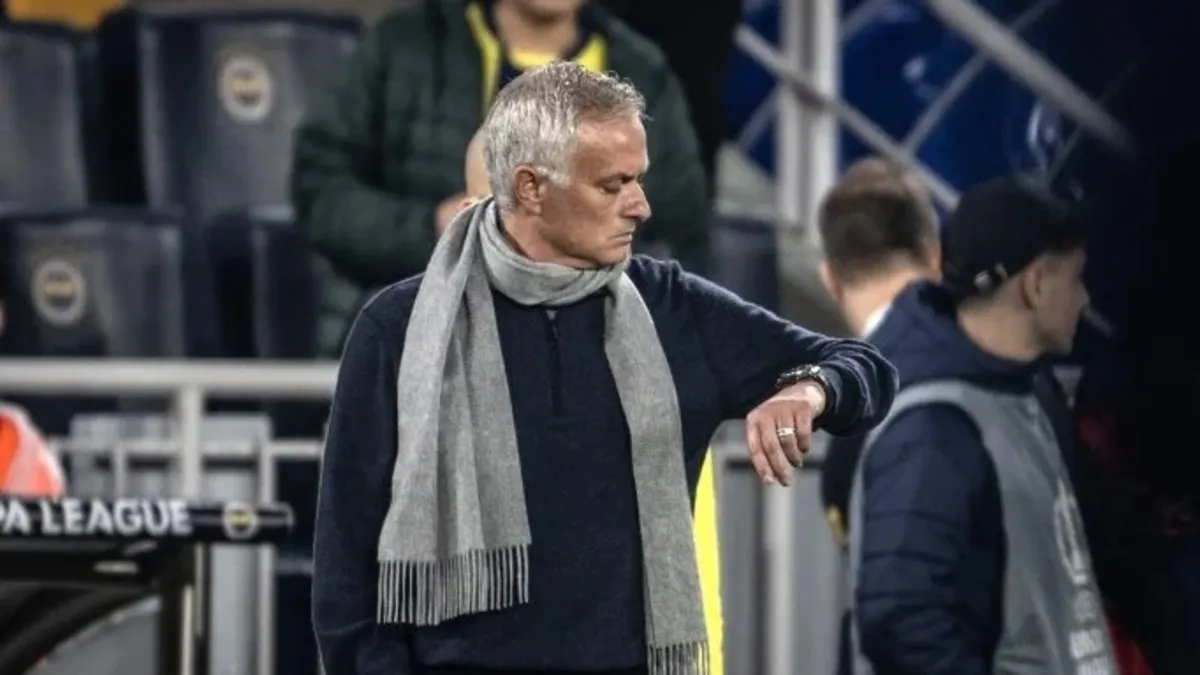 Jose Mourinho'dan derbi açıklaması! "Sahaya oyun kimliği yansıtıyoruz"