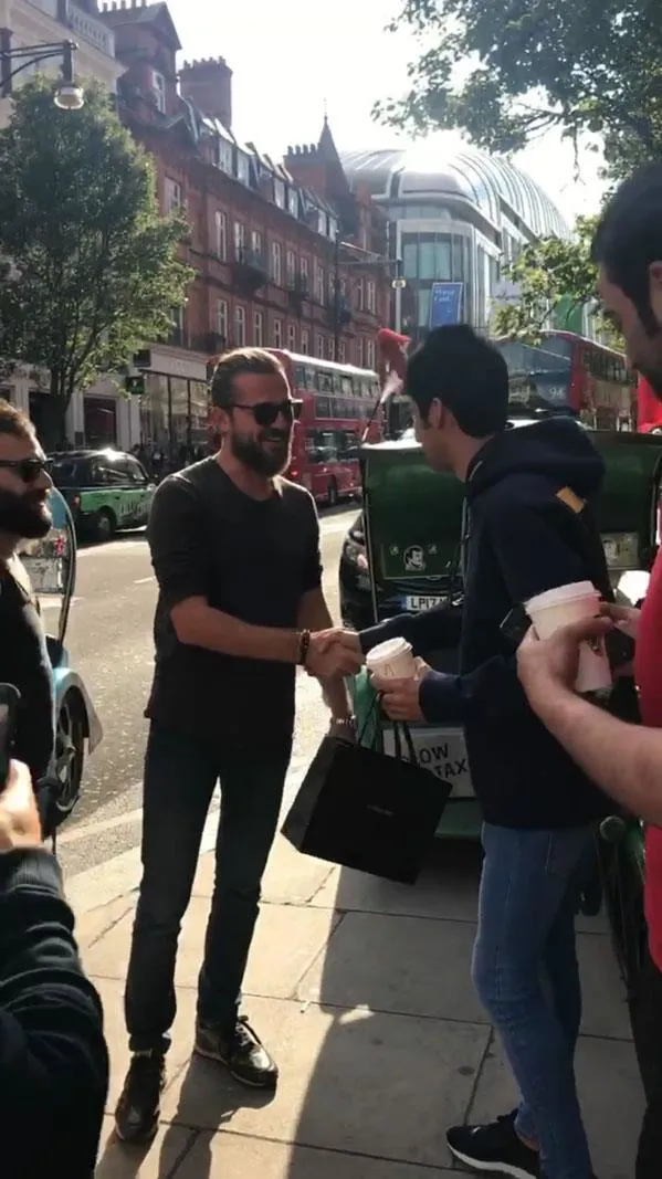 Londra'da Engin Altan Düzyatan depremi!