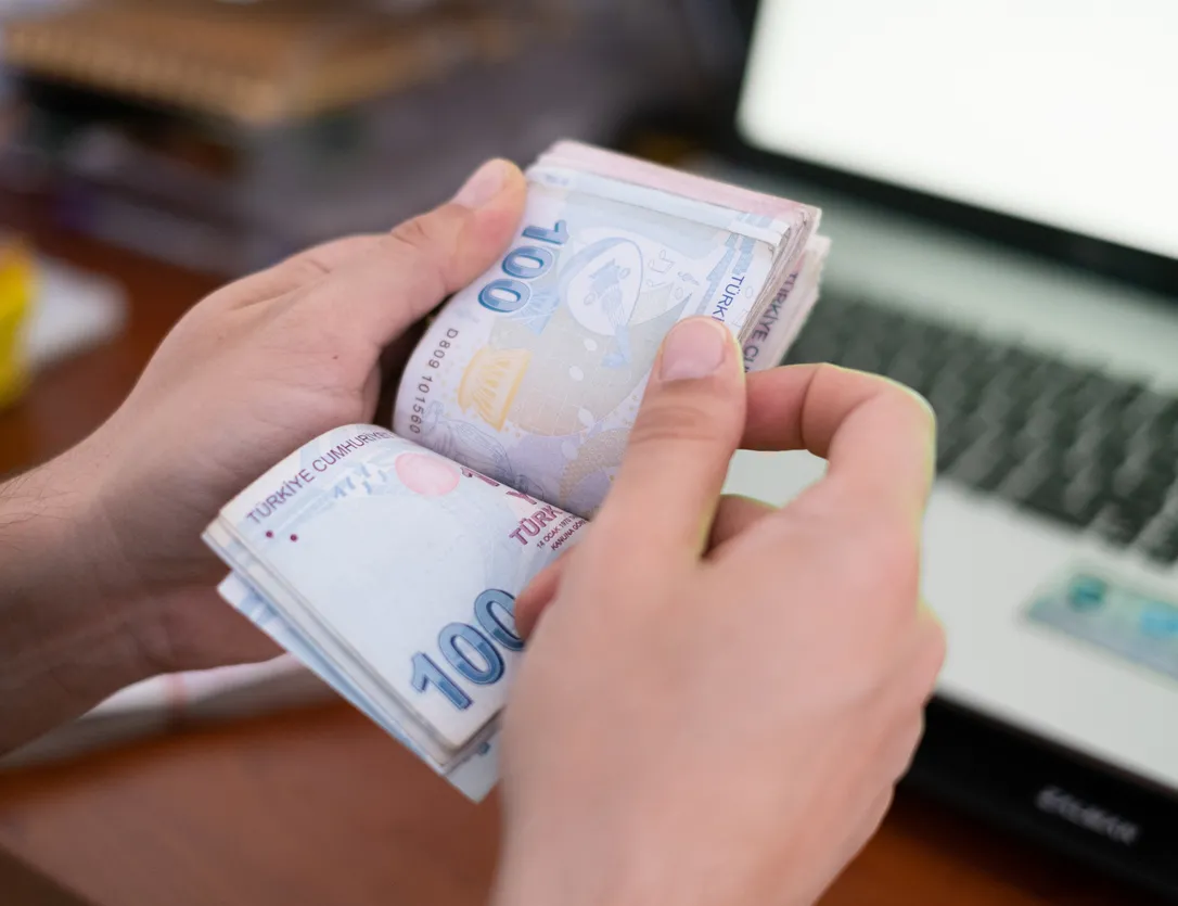 Memura enflasyon farkı hesabı: Yüzde 18,6 zam sonrası temmuz maaşları için ilk veri geldi