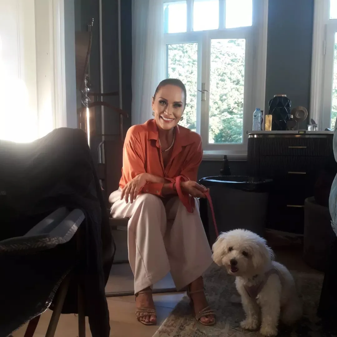İnanır ailesinde miras kavgası şiddet ifşasına dönüştü! Neslihan Acar'dan Levent İnanır hakkında şok iddia: "77 yaşındaki anneme yolladılar"-4