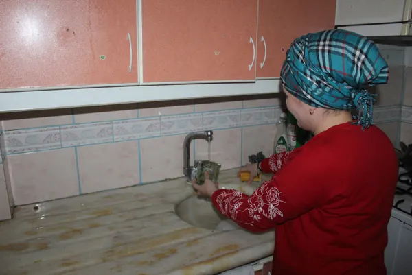 dun-esinden-siddet-gordugunu-soylemisti-bugun-cesedini-teshis-etti-1610706820179.jpg Dün eşinden şiddet gördüğünü söylemişti! Bugün cesedini teşhis etti-13