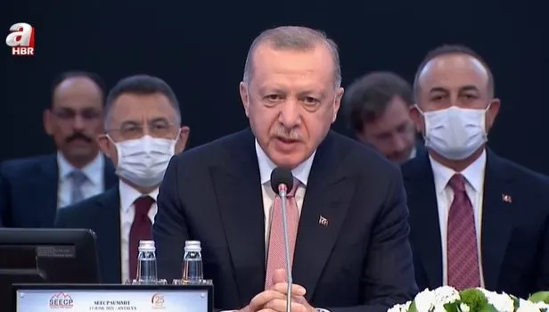 SON DAKİKA HABER! Başkan Erdoğan'dan AB'ye net mesaj: Bir an önce kurtulmalı